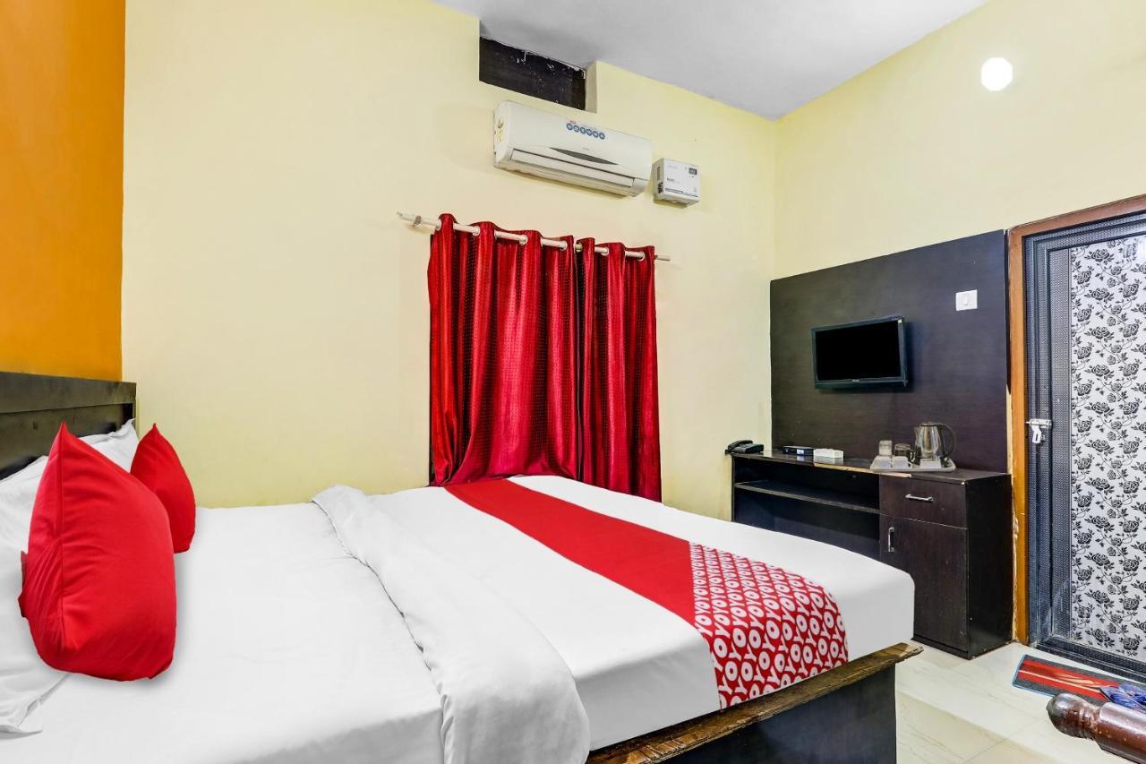 Flagship Hotel Suman Niwas Bijnaur Exterior foto